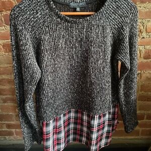 Sanctuary Women's grey Sweater with Plaid Hem